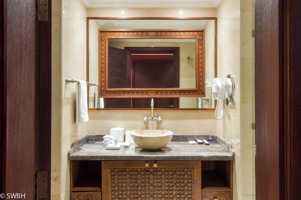 Al Bidda Boutique Hotel Доха Экстерьер фото